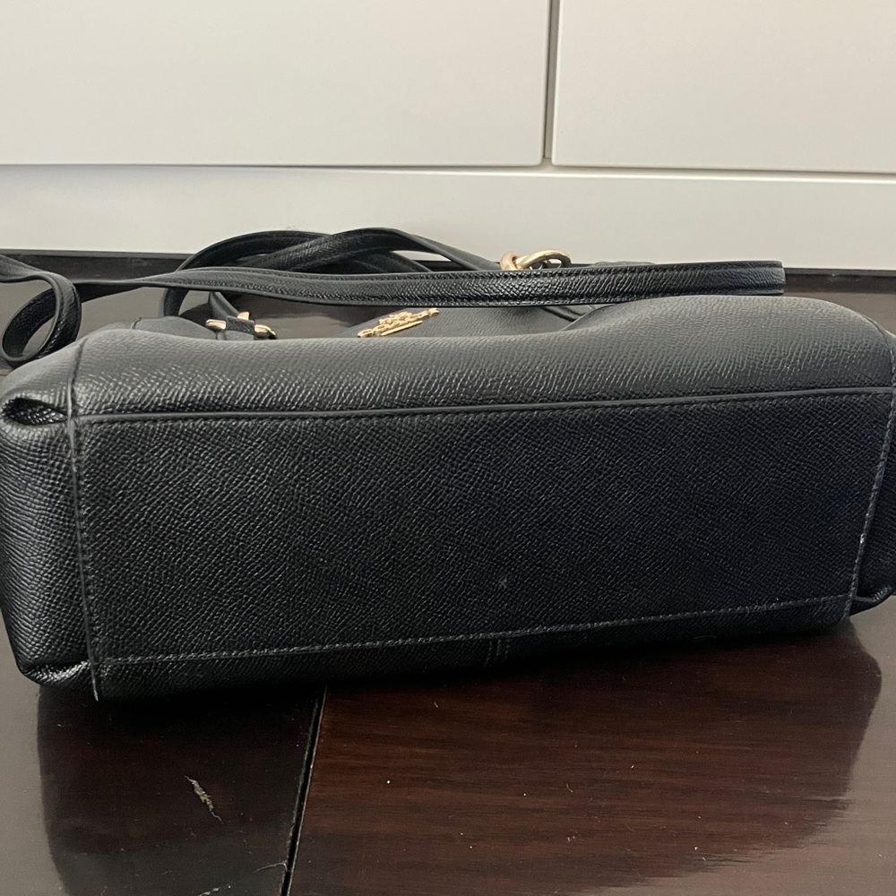 COACH Minetta Cross Body Bag with Gold Hardware in Black NEVER USED - Picture 5 of 8
